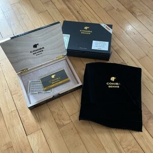 Authentic Cohiba Behike 54 Cigar box set